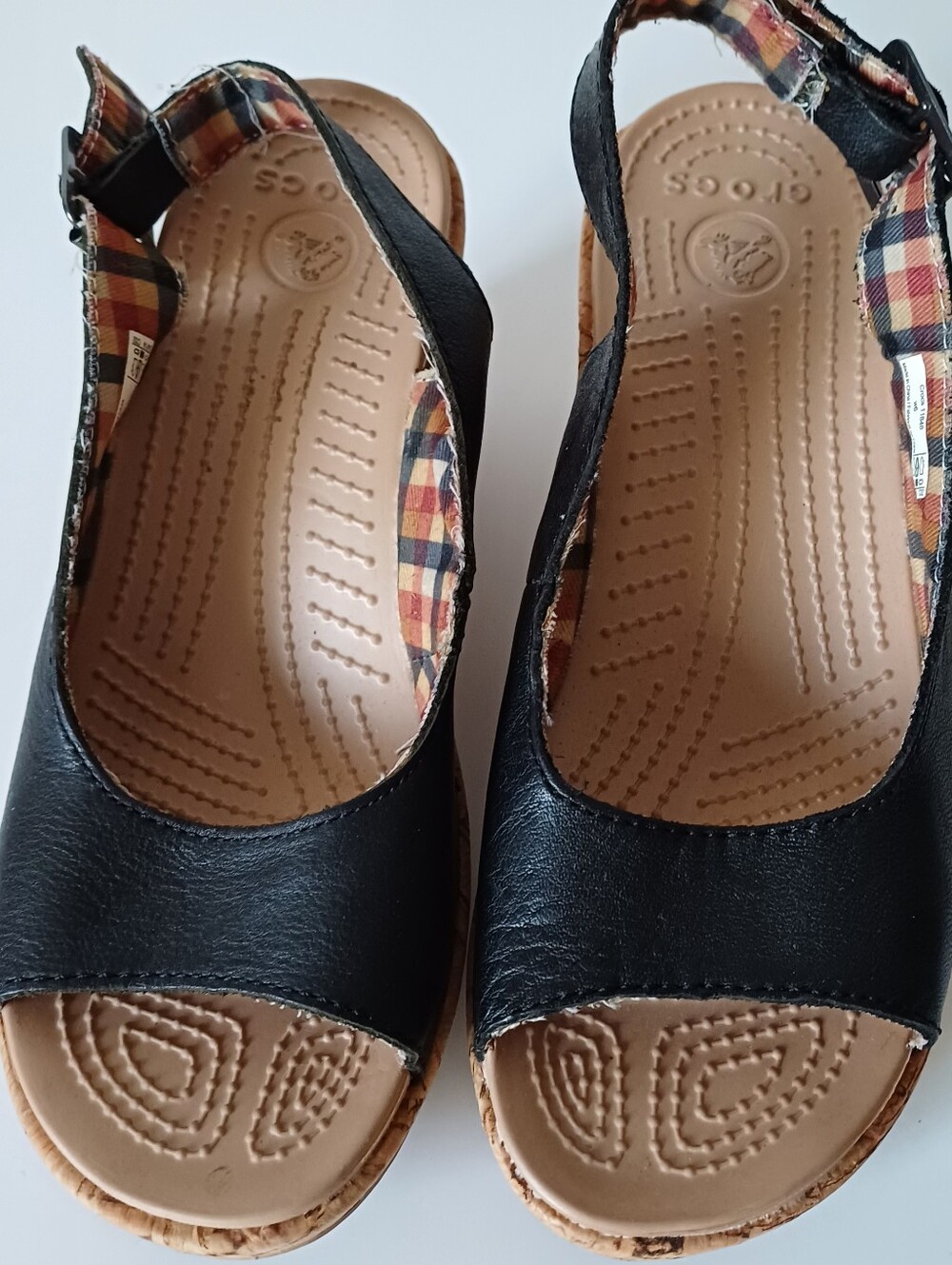 Crocs A-Leigh Black Leather Straps & Cork Wedge Slingback Shoes Size 6W